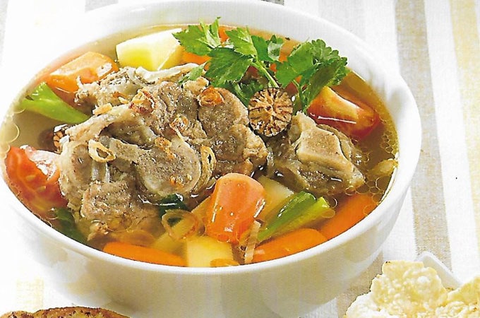 Menu 1: Resep Sop Buntut dan Tempe Tahu Bacem 1 Resep Sop Buntut