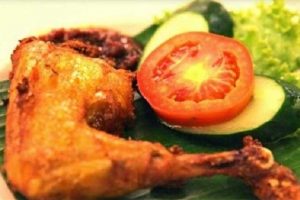 ayam goreng bumbu kuning