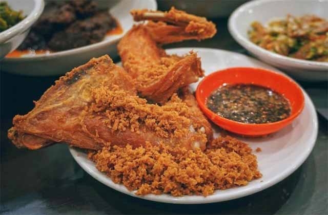 ayam goreng kremes