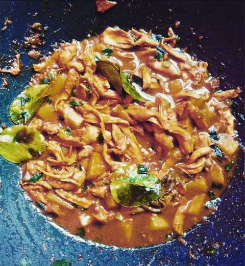 Resep Ayam Suwir Kecap Enak Manis dan Gurih 1 resep ayam suwir kecap