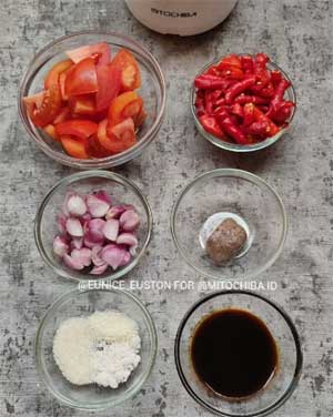Resep Pecel Lele Sambal Tomat Gurih dan Lezat Menggugah Selera 2 sambal tomat