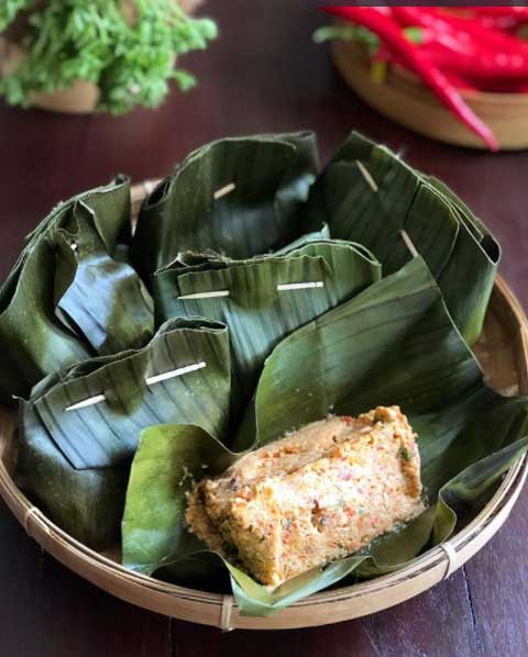 Resep Botok Cumi Tahu Enak Gurih dan Lezat 1 resep botok cumi tahu