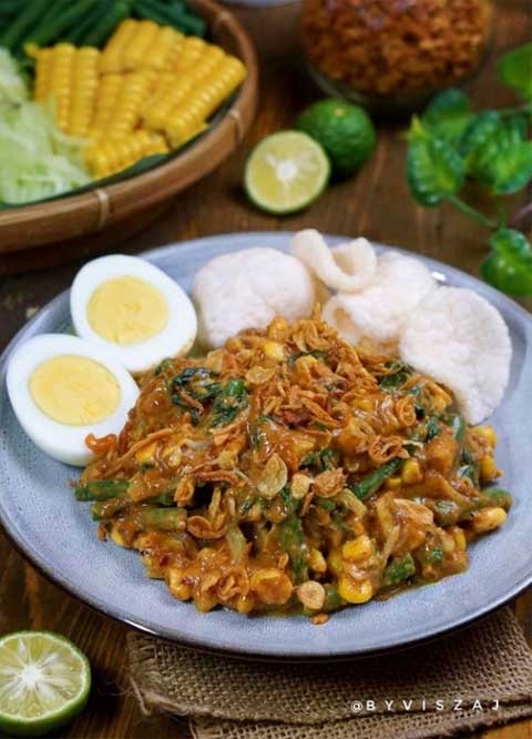 Resep Gado Gado Betawi Menu Makan Siang yang Enak dan Gurih 1 resep gado gado betawi