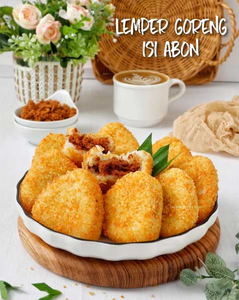 Resep Lemper Goreng Isi Abon, Renyah di Luar, Gurih di Dalam 1 lemper goreng isis abon