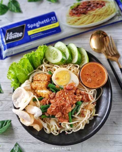 Resep Mie Pecel Spaghetti Enak dan Lezat Menggugah Selera 1 resep mie pecel spaghetti