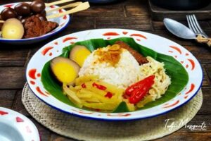 Resep Nasi Ayam Semarang Komplit: Gurih dan Lezatnya Menggugah Selera 2