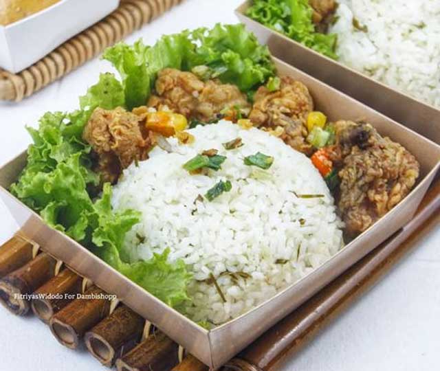 Resep Nasi Daun Jeruk Gurih dan Lezat Serta Mudah Cara Membuatnya 2 nasi daun jeruk