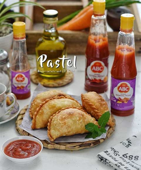 Resep Pastel Basah Empuk Renyah dan Gurih 1 resep pastel basah