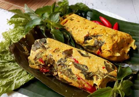 Resep dan Cara Membuat Pepes Ayam Sedap dan Gurih Mengguggah Selera 3 cara membuat pepes ayam bumbu kuning
