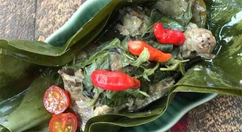 Resep dan Cara Membuat Pepes Ayam Sedap dan Gurih Mengguggah Selera 2 resep pepes ayam bumbu putih