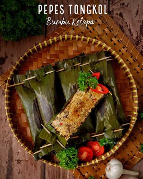 Resep Pepes Tongkol Bumbu Kelapa Enak Gurih dan Mudah Cara Membuatnya 1 pepes tongkol bumbu kelapa