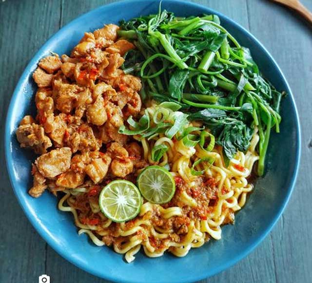 resep mie kangkung ayam