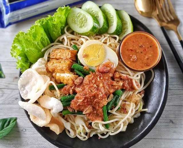 resep mie pecel spaghetti