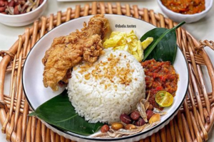 resep nasi uduk ayam penyet