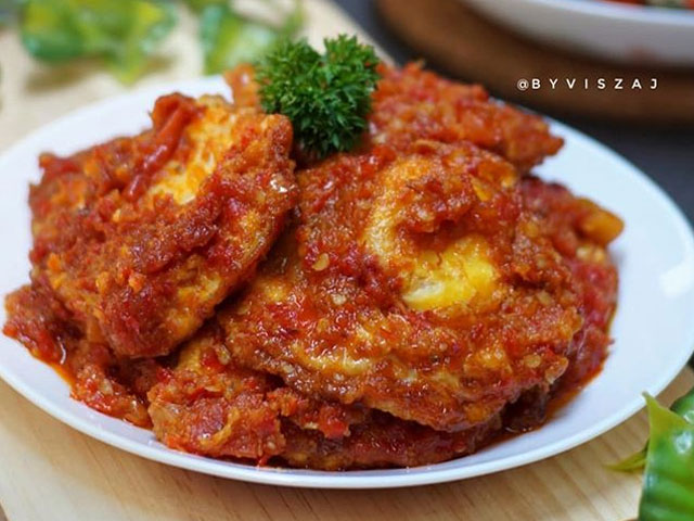 resep telur ceplok balado