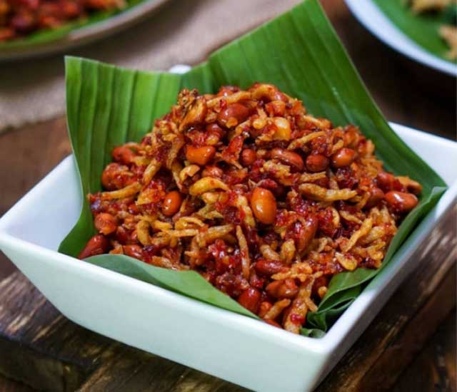 teri kacang balado