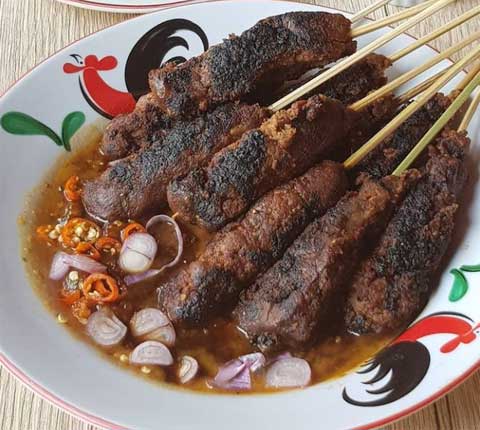 Resep Nasi Rames Komplit Enak Gurih dan Lezat 2 sate pentul