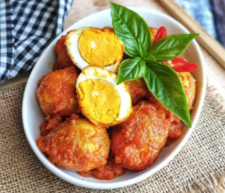 6 Olahan Telur Agar Tidak Bosan Enak dan Praktis 1 resep telur bumbu rujak