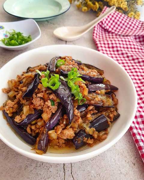 Resep Tumis Terong Daging Cincang Mudah Praktis Enak dan Lezat 1 tumis terong daging cincang
