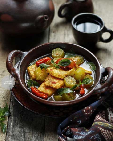 Resep Tuna Kuah Asam Pedas Menu Makan Siang Jadi Lahap 1 tuna kuah asam pedas